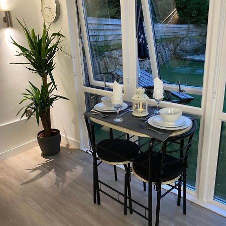 Delightful 1 Bedroom Chalet Throwleigh ภายนอก รูปภาพ