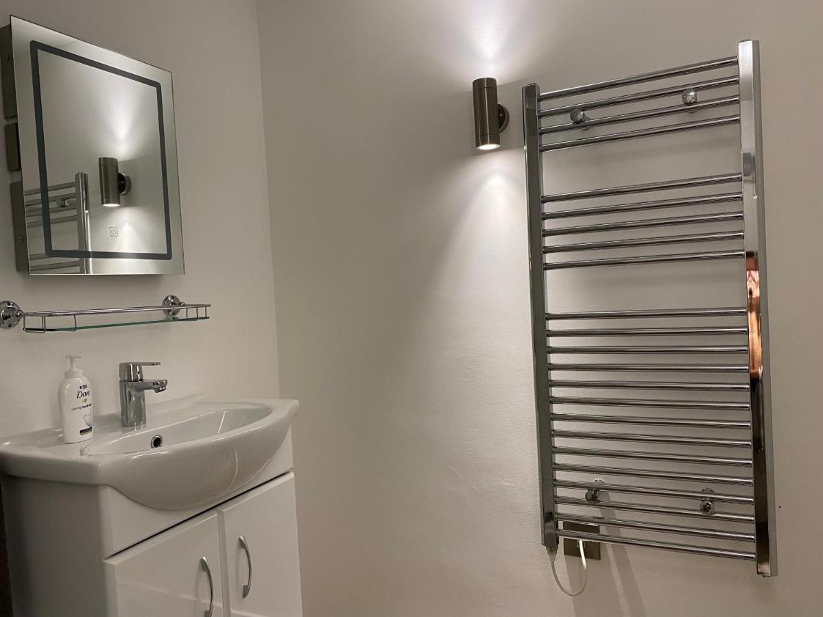 Delightful 1 Bedroom Chalet Throwleigh ภายนอก รูปภาพ